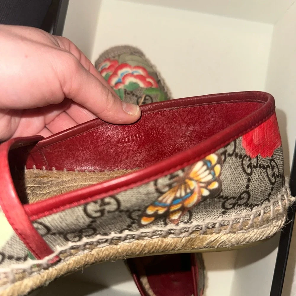 Gucci Women's Espadrilles - Red and Green GG Supreme Size 8.5